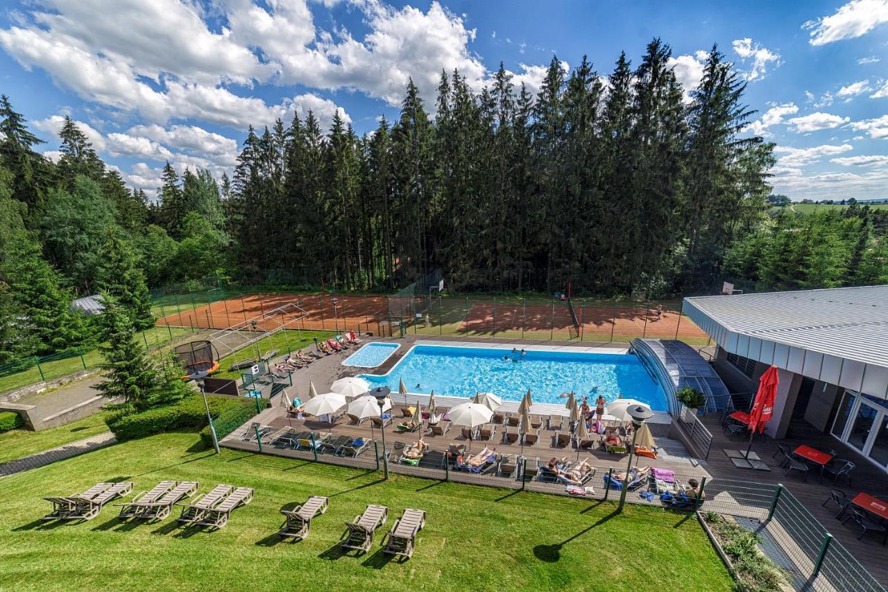 Hotel Jezerka Seč Exterior foto